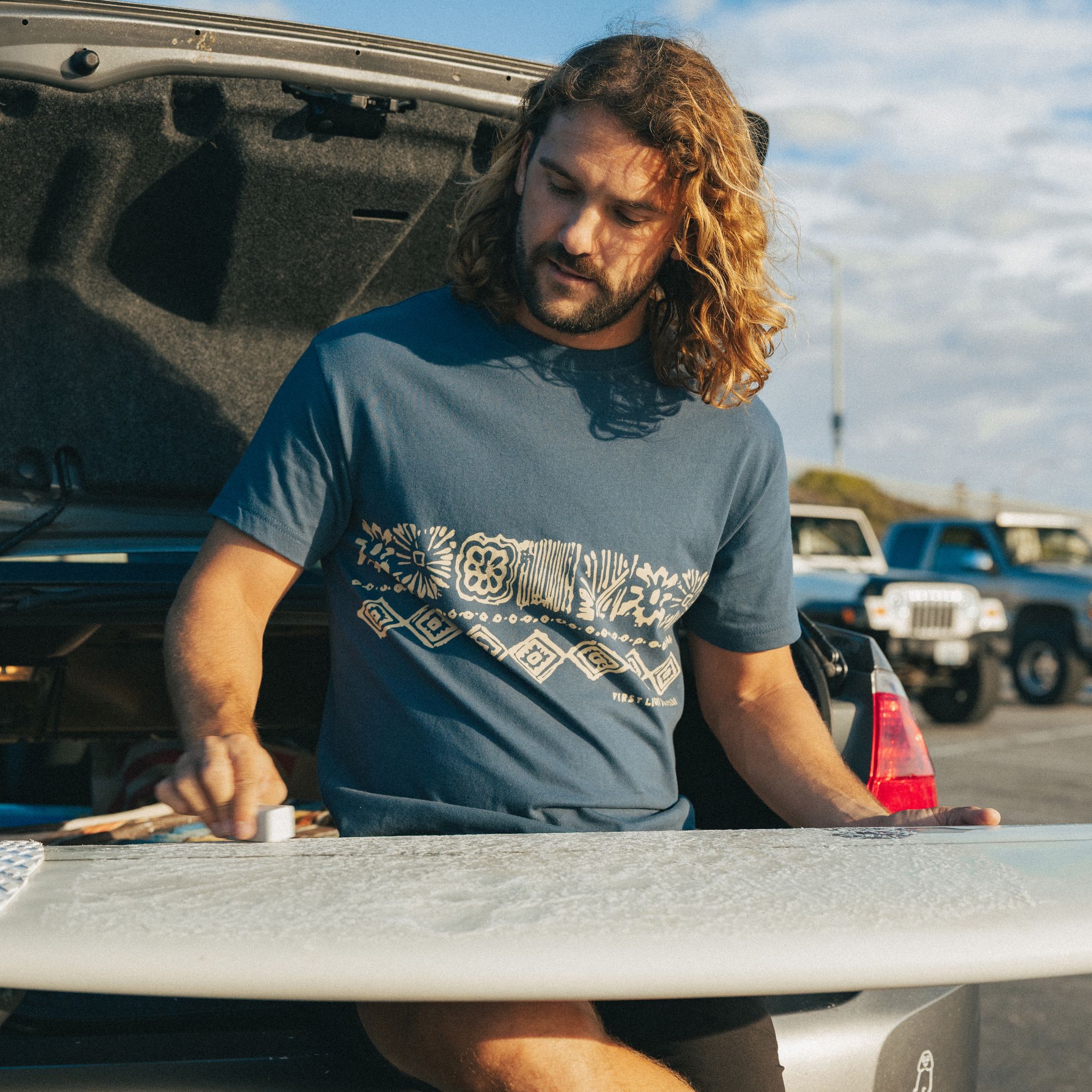 Coastline '93 Retro Tee – First Light Surf Club
